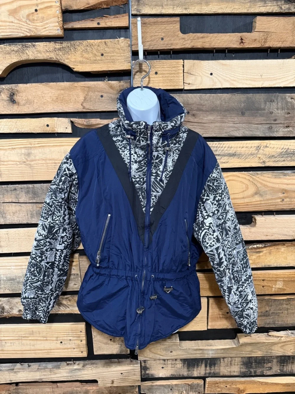 Vintage Fera Skiwear Ski Jacket Coat Women’s‎ Size 10 Navy/Black/White